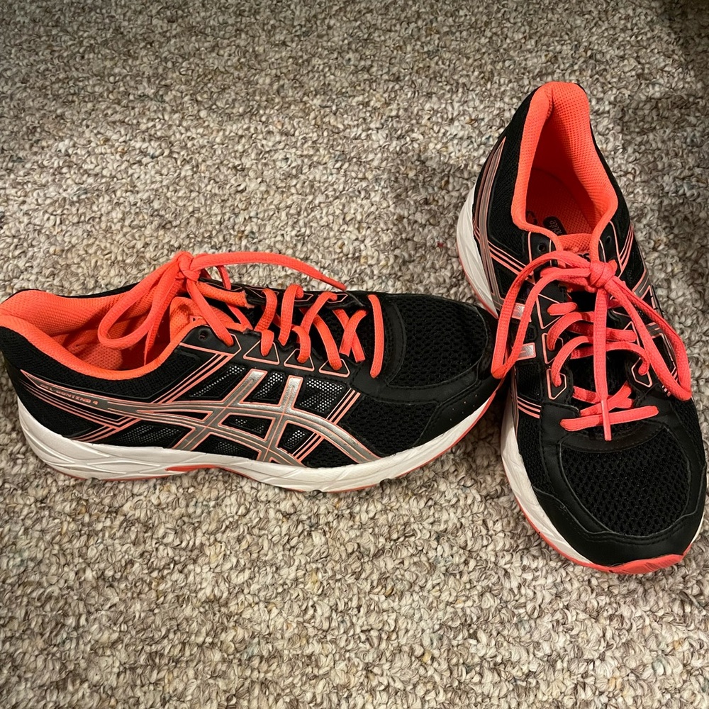 ASICS worn a couple times